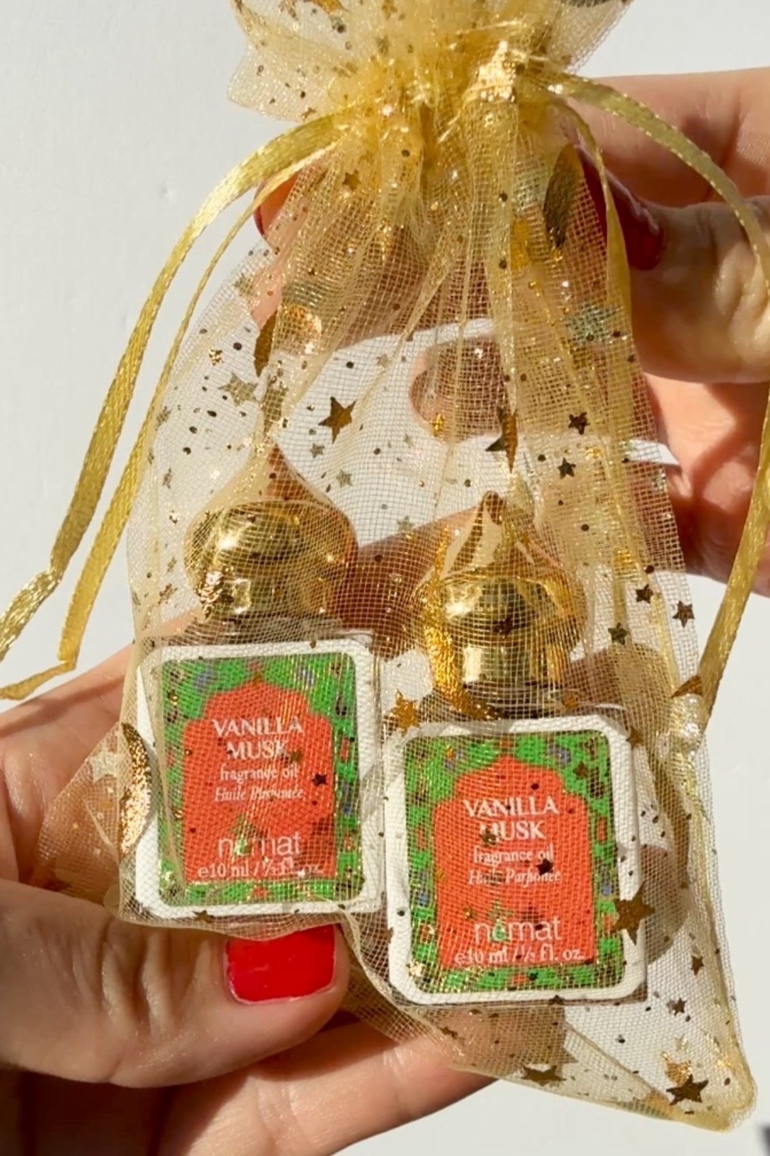 Nemat Musk Amber Perfume Oil - 2 pack ($42 value) - 2-pack Rollerball (Image 14)