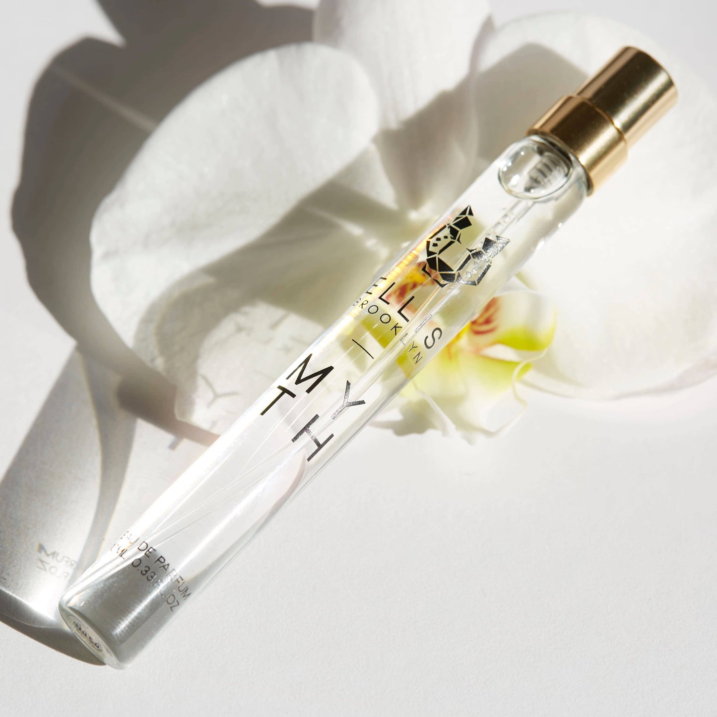 Ellis Brooklyn Myth Eau De Parfum - 10 ml Purse Spray (Image 2)